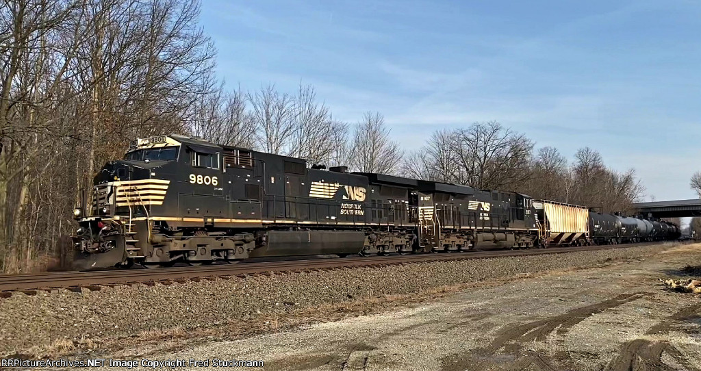 NS 9806 leads 65E, the only westbound I saw.
